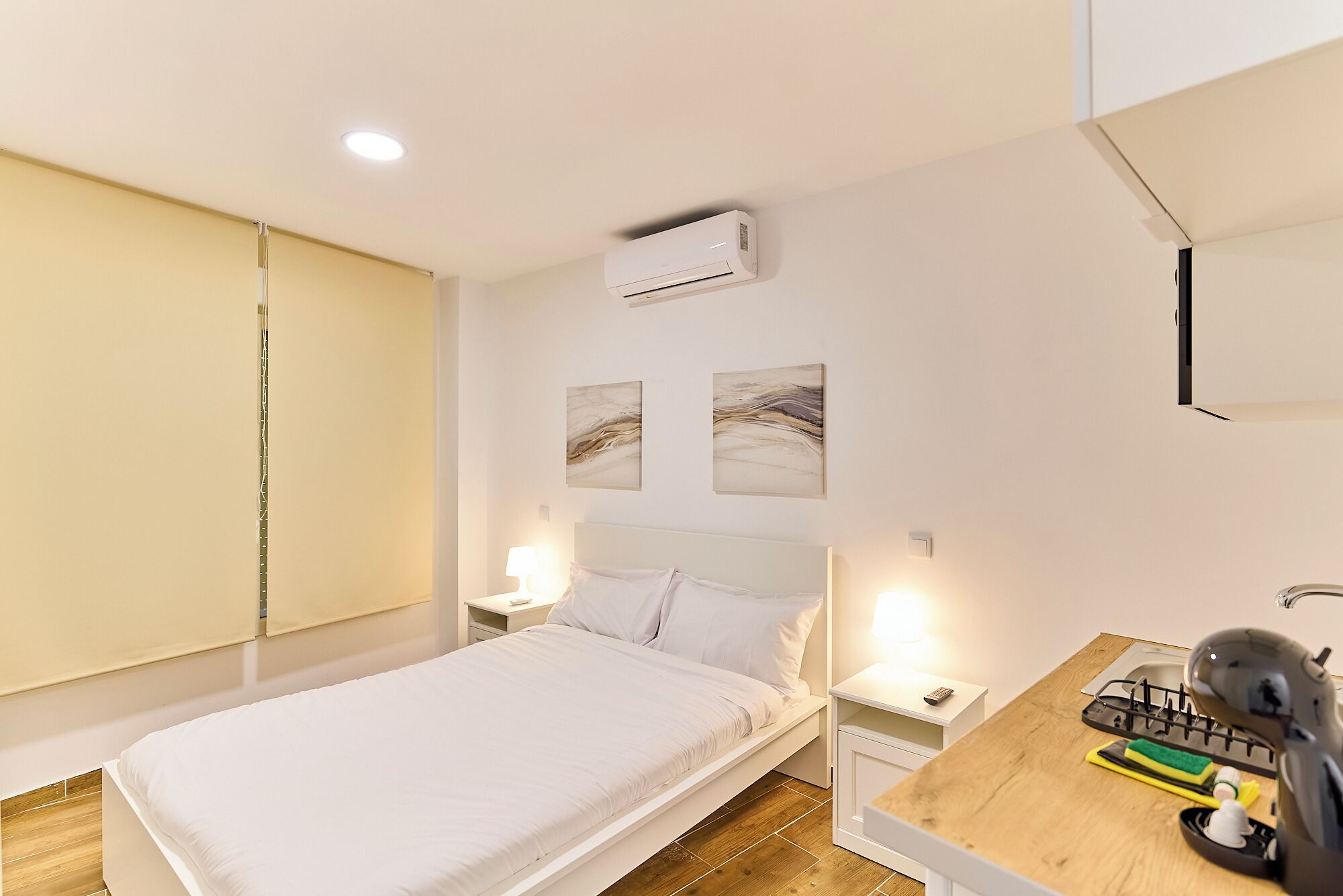 Studio | Chăn bông, màn/rèm cản sáng, phòng cách âm 