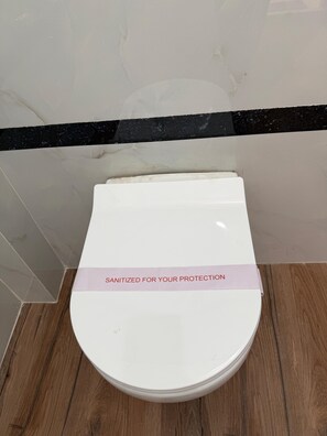 Superior dubbelrum - balkong - utsikt mot parken | Badrum