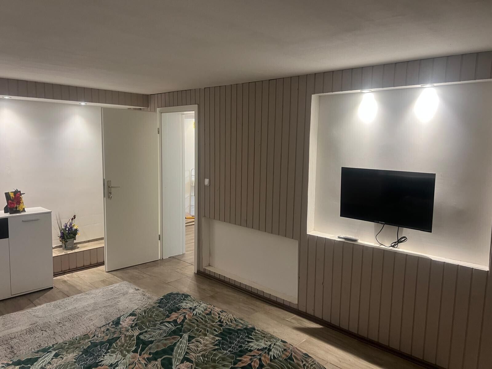 2 Schlafzimmer, Bügeleisen/Bügelbrett, WLAN, Bettwäsche