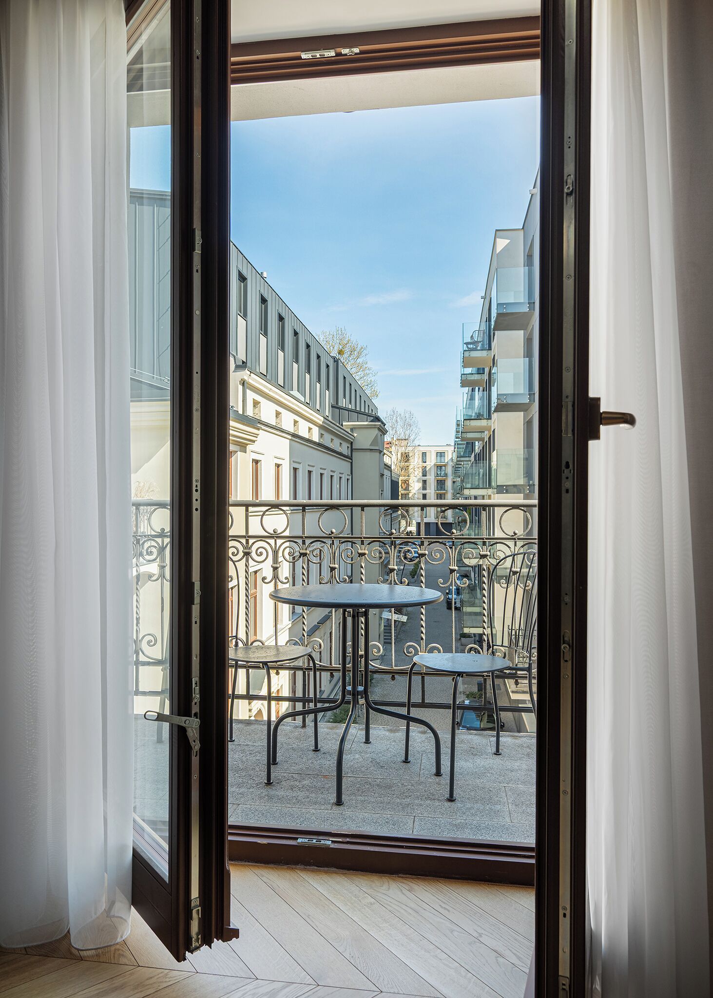 อพาร์ทเมนท์, ระเบียง | ระเบียง