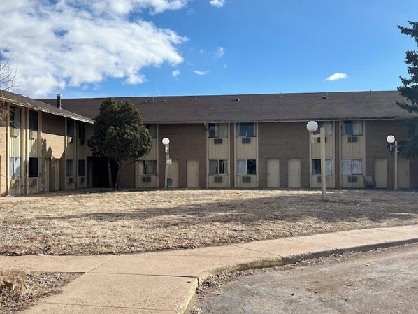 Exterior - Travelodge Laramie (Laramie)