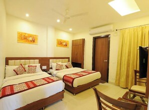 Familie tweepersoonskamer, airconditioning | Uitzicht vanuit de kamer