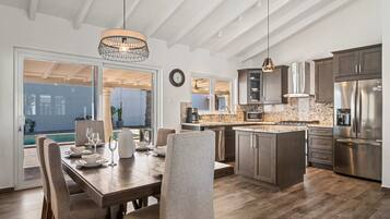 House (4 Bedrooms) | Property amenity