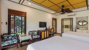 Quarto casal superluxo, sacada, vista para o rio