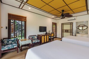 Phòng đôi Cao cấp, ban công, quang cảnh sông