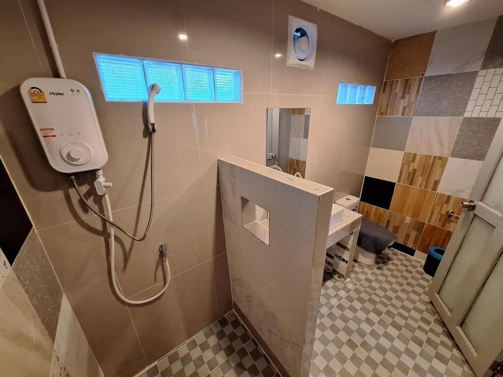 Deluxe Twin Room, Balcony, Courtyard View | Bathroom