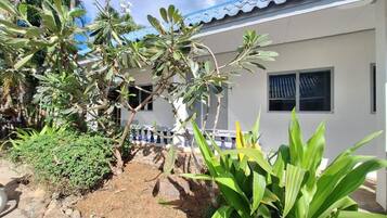 Standard Double Room, Balcony, Courtyard View | Exterior