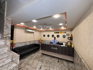 Reception - HOTEL ROYAL RESIDENCY  (New Delhi)