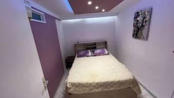 1 bedroom, free WiFi, bed sheets
