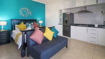 Standard Apartment, Partial Ocean View | Private kitchen | Full-sized fridge, microwave, oven, stovetop