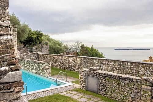 Lemon House 2 by Wonderful Italy