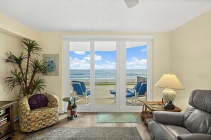 Smart TV - Enjoy this beachfront 2BR condo in Ponce Inlet with a ground-level patio offering direct access to pool and beach. Features a heated pool, fitness room, and clubhouse. Master has a king bed with private bath; guest room includes a king and two twins (Ponce Inlet)