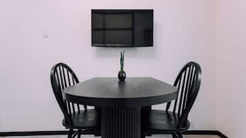 Apartment | Dining