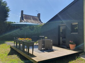 Terrace/patio - Charming studio with terrace (Ducey-Les Chéris)