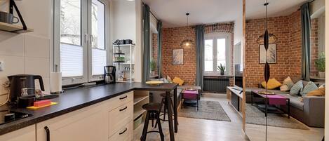 Apartment, Mountain View | Private kitchenette