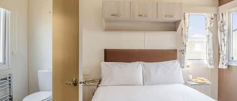 2 bedrooms