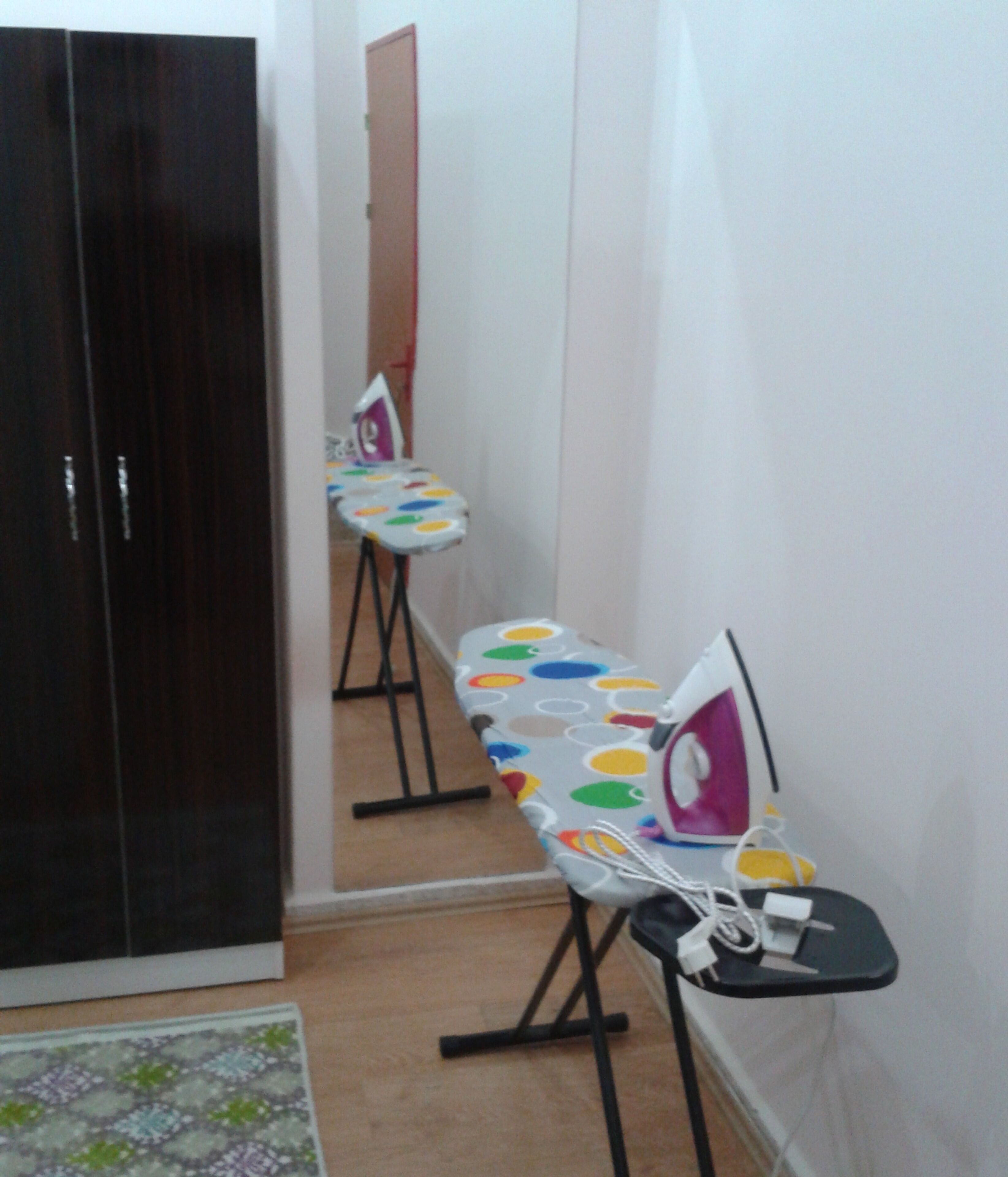 Appart'hôtel Deluxe, vue jardin | Fer et planche à repasser