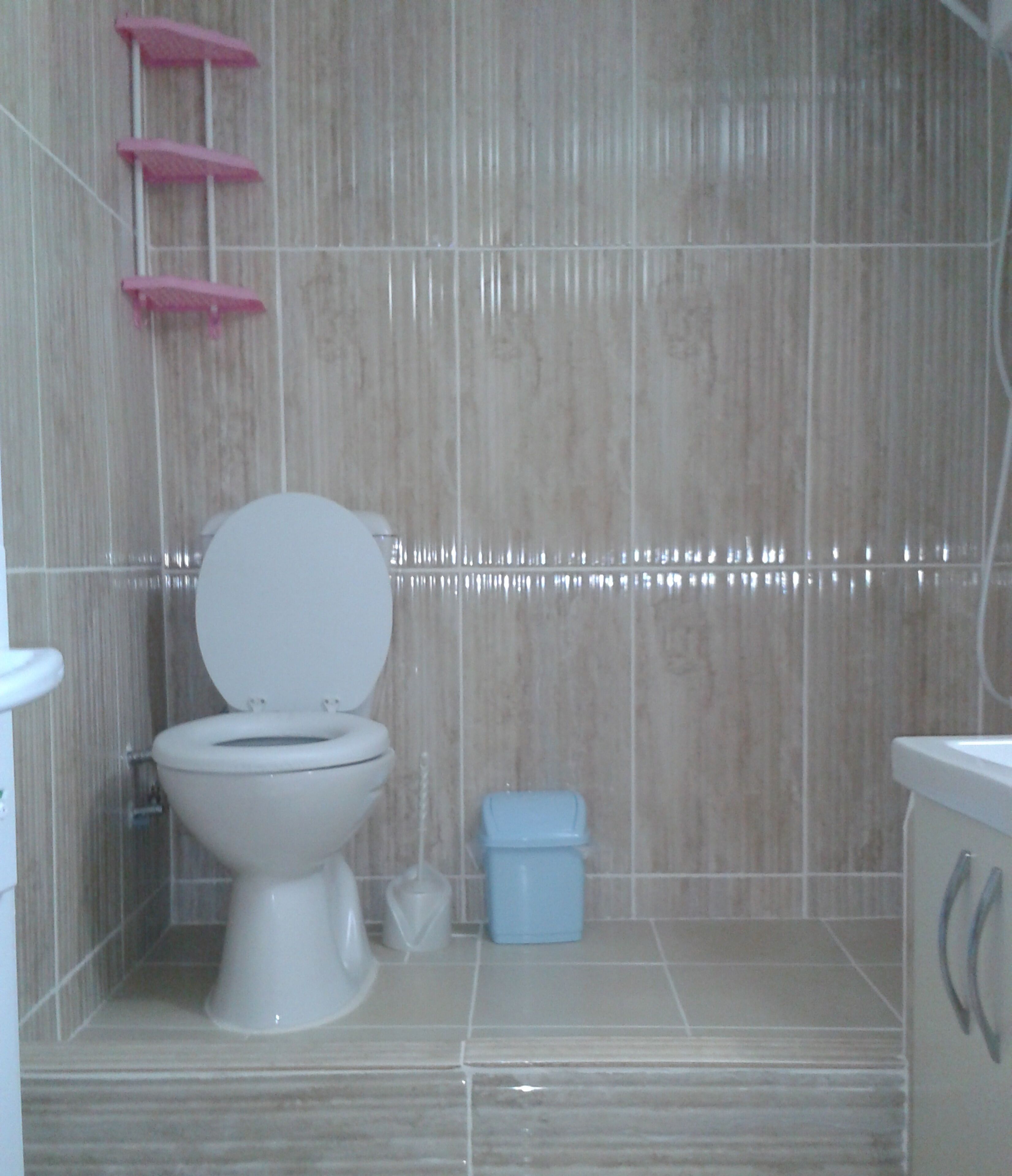 Shower, free toiletries, hair dryer, slippers