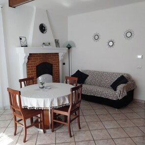Dining - Casa Peppo - Como Like View - cozy apartment between Bellagio and Como (Carvagnana)