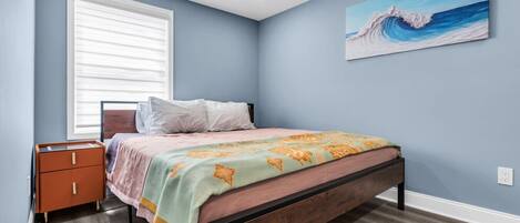 1 bedroom, WiFi, bed sheets