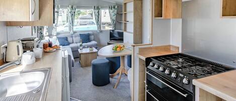 Fridge, oven, stovetop, toaster