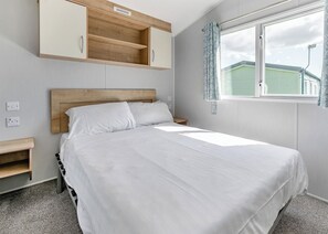 2 bedrooms