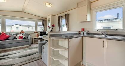 Gold Caravan with parking