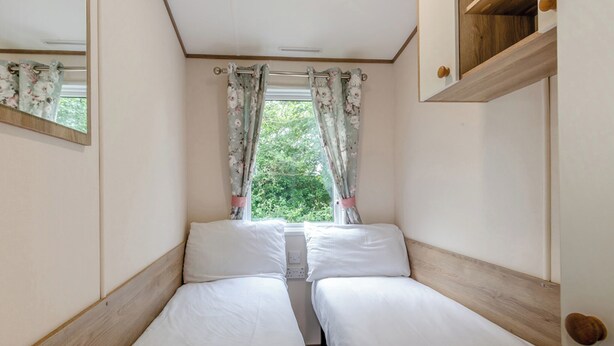 Room - This is the perfect budget-friendly accommodation. (Burgh Castle, Great Yarmouth)