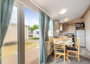 Interior - This is the perfect budget-friendly accommodation. (Burgh Castle, Great Yarmouth)