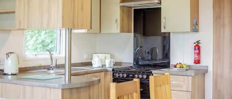 Fridge, oven, stovetop, toaster
