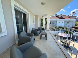 Property grounds - Villa Jasmin 4BR villa in tranquil Dalyan by Rental Finders Dalyan (dalyan)