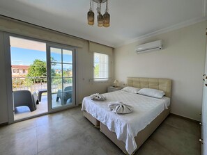 4 bedrooms, iron/ironing board, WiFi, bed sheets - Villa Jasmin 4BR villa in tranquil Dalyan by Rental Finders Dalyan (dalyan)