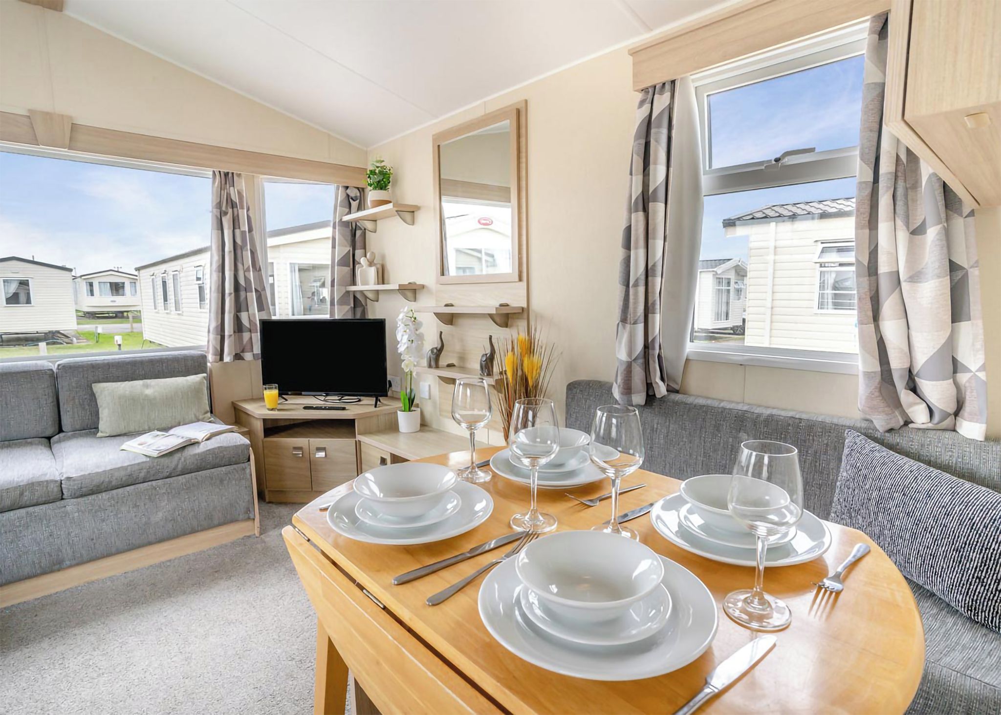 Bronze Caravan With Parking* P - Holywell