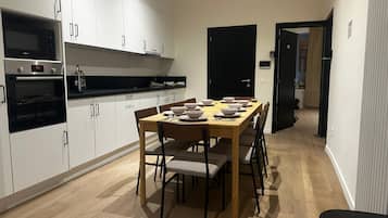 Basic Apartment | Private kitchen