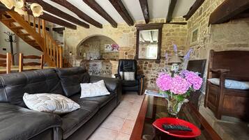TV, fireplace, table tennis