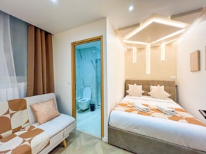 2 bedrooms, iron/ironing board, free WiFi, bed sheets - UrbanFlat 226 - Appartement pour 6  au Centre de paris (Paris)