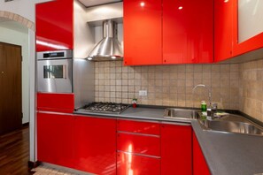 Fridge, microwave, dishwasher - GuestHost - San Martino Comfy Flat in San Remo (Sanremo)