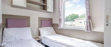 2 bedrooms