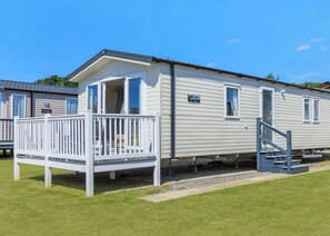 Exterior - Gold Caravan with parking, ensuite & decking P* (Nairn, Moray Firth, Inverness)