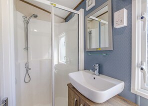 Bathroom - Gold Premium Caravan, parking, ensuite & decking* (Nairn, Moray Firth, Inverness)