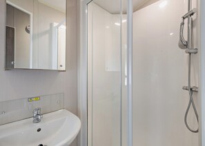 Bathroom - Silver Caravan with parking & decking P (Nairn, Moray Firth, Inverness)