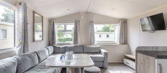 Silver Caravan with parking P