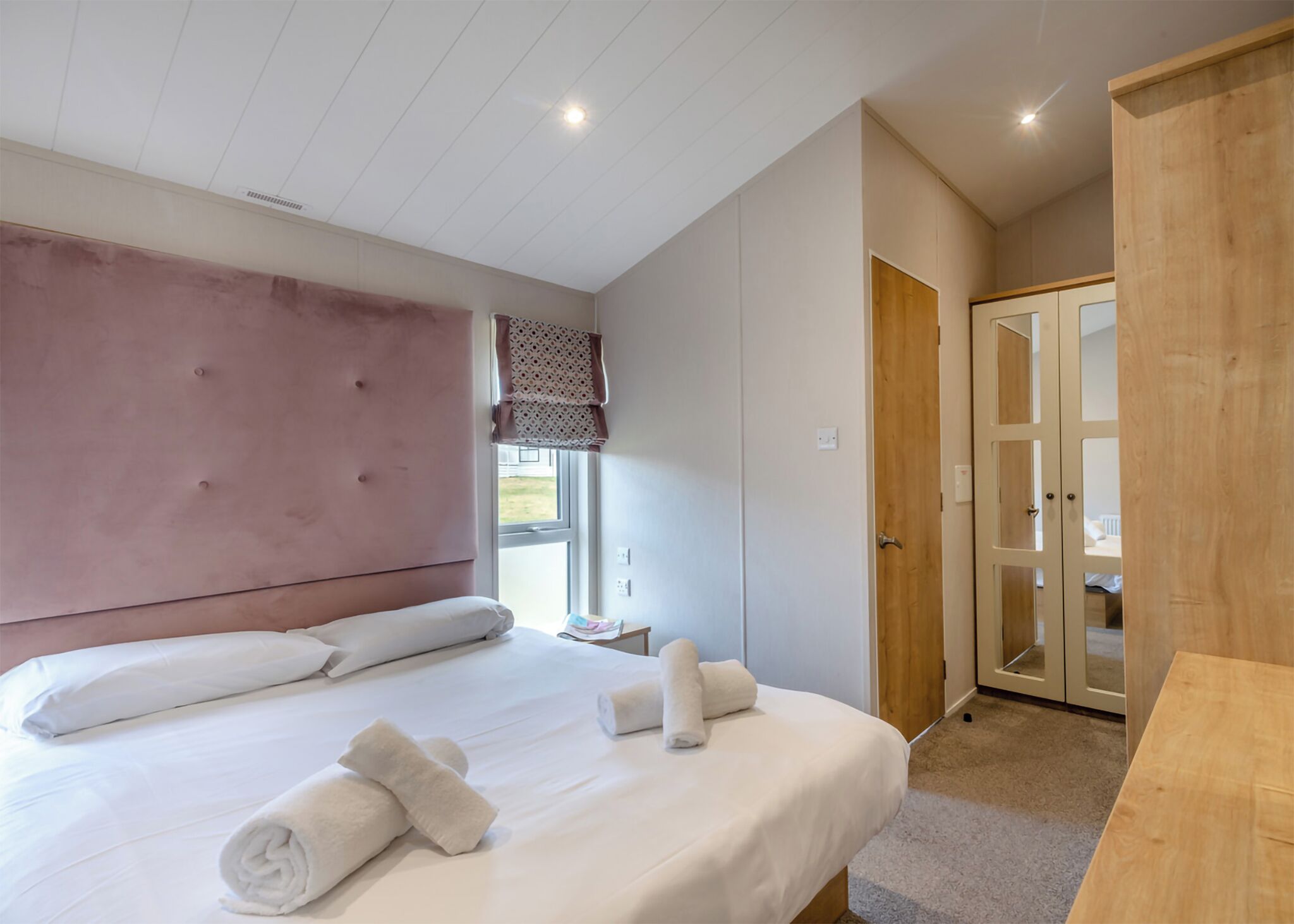 2 bedrooms