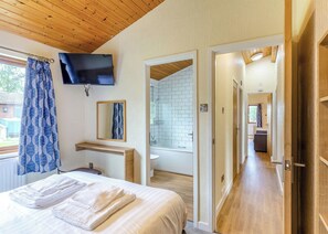 3 bedrooms