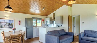 Deluxe Lodge with parking, ensuite & decking*P