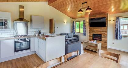 Deluxe Lodge with parking, ensuite & decking*P