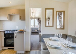 Fridge, oven, stovetop, toaster - Gold 2 Bedroom Caravan, Sleeps 4 (Walton-on-the-Naze)