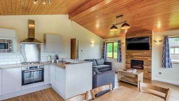Fridge, oven, stovetop, toaster