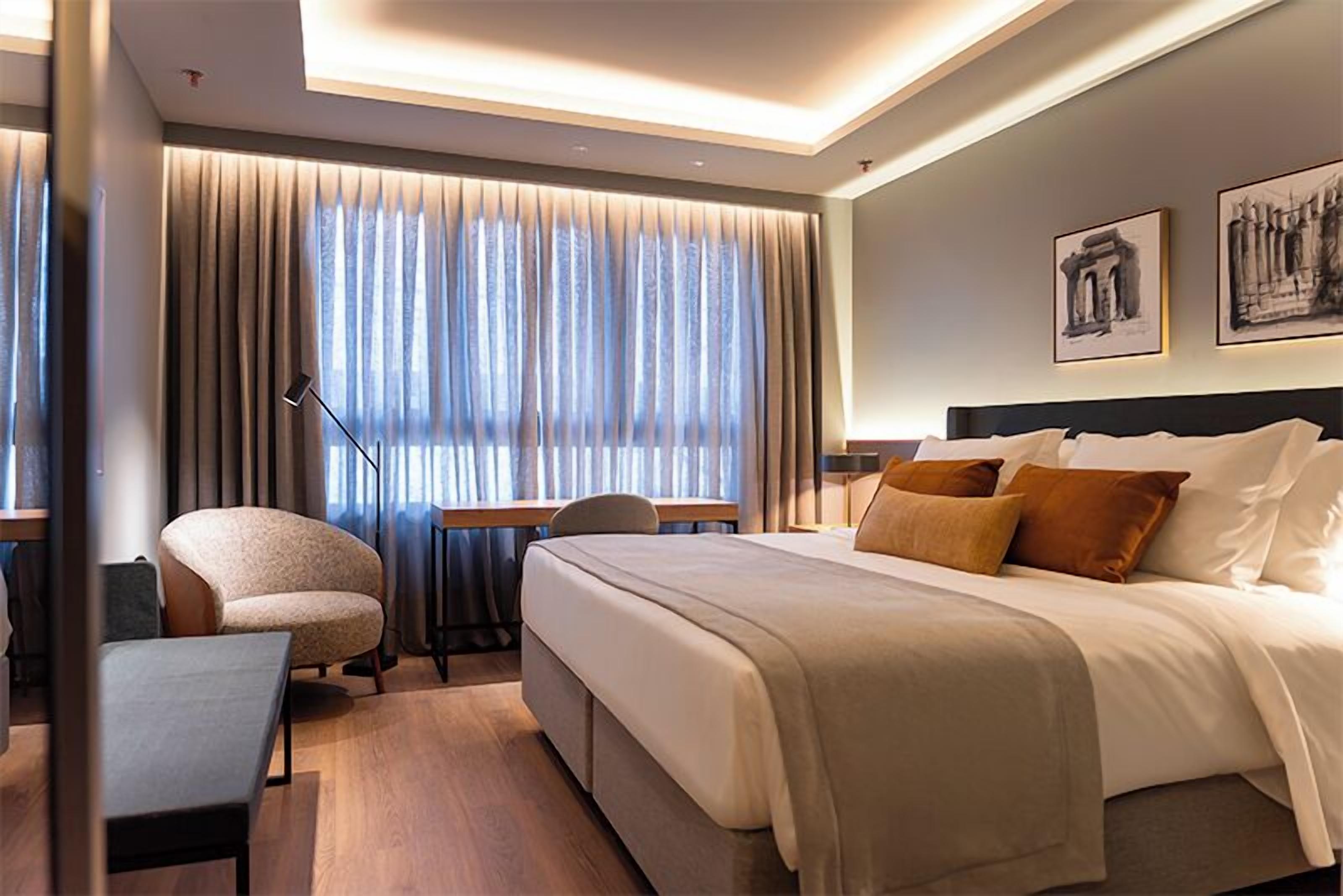 Habitación doble superior | Caja fuerte, sistema de insonorización, wifi gratis y ropa de cama