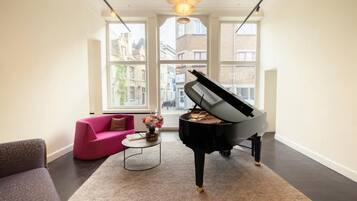 Kahden hengen deluxe-huone, kaupunkinäköala | Sisätilat